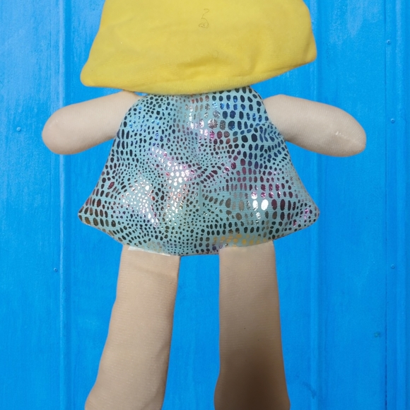 Poppets - Picture 2 of 3